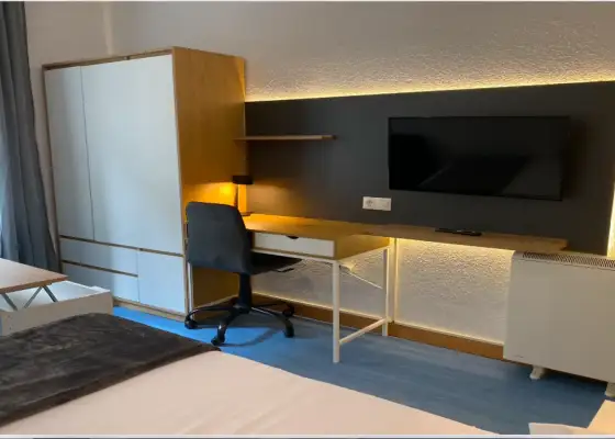 Se alquila habitación en piso compartido de 5 habitaciones en Salamanca