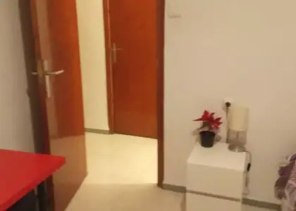 Se alquila habitación en piso de 2 dormitorios en Vistabella, Murcia en Murcia