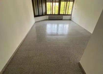 Se alquila oficina entreplanta ( Paseo Libertad -altozano) en Albacete