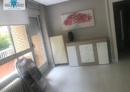 se alquilan habitación para estudiantes con calefacción agua y wifi incluido en el precio en Albacete