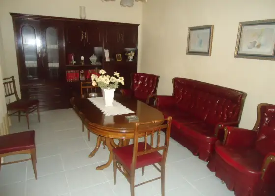 Se vende casa de tres dormitorios en zona divina pastora en Manzanares