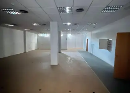 Se vende o alquila local comercial zona imaginalia en Albacete