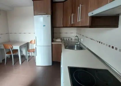 Se vende piso en rentabilidad de tres dormitorios, dos baños garaje y trastero junto a Avda de la Constitución en Alcázar de San Juan