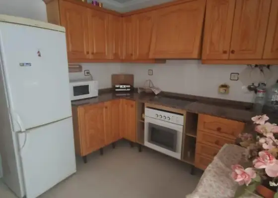 Se vende piso en san pedro del pinatar, situado a 200 metros de la Plaza en Murcia