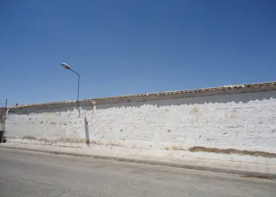 Se vende solar en zona divina pastora en Manzanares