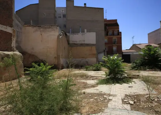 Terreno / Urbano (solar) En Venta Calle del Pintor Francisco Carretero, Tomelloso