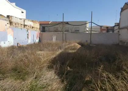 Terreno / Urbano (solar) En Venta Calle Socuéllamos, Tomelloso en Tomelloso