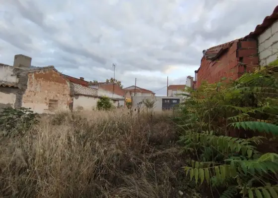 Terreno / Urbano (solar) En Venta Calle Tordesillas, Tomelloso