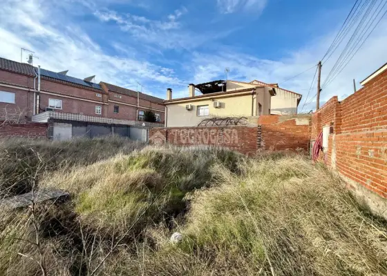 Terrenos en venta en Seseña - Seseña, 135.000 €, 445 m2, ref. 646968