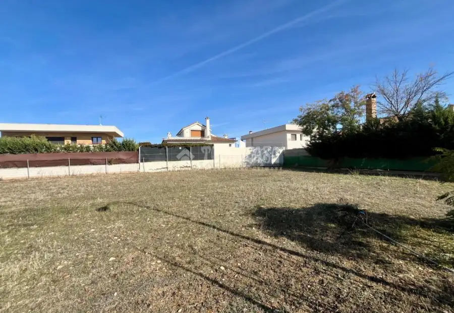 Terrenos en venta en Valdepeñas - Valdepeñas, 75.000 €, 538 m2, ref. 638885 en Valdepeñas