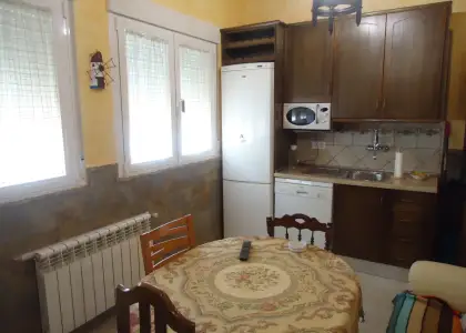 Venta de casa de dos plantas en divina pastora en Manzanares
