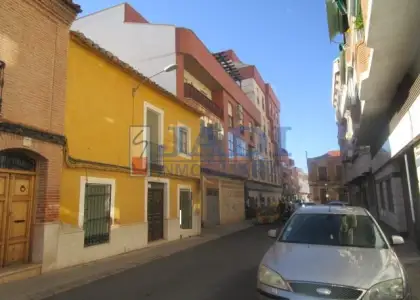 venta de casa en Valdepeñas, CENTRO en Valdepeñas