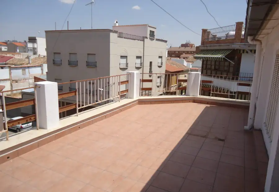 Venta de casa en zona centro en Manzanares