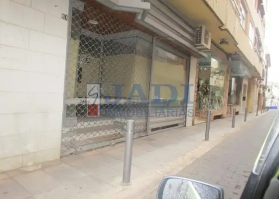 venta de local en Valdepeñas, CENTRO
