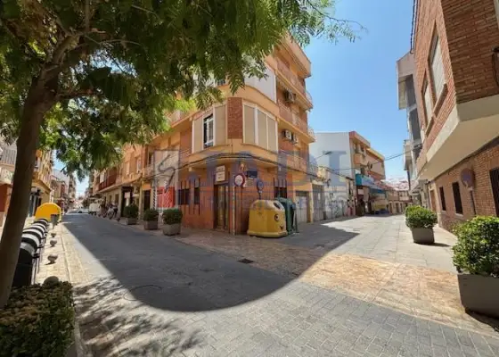 venta de local en Valdepeñas, CENTRO