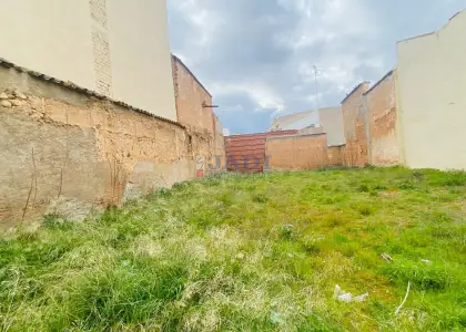 venta de terreno en Valdepeñas, CENTRO en Valdepeñas