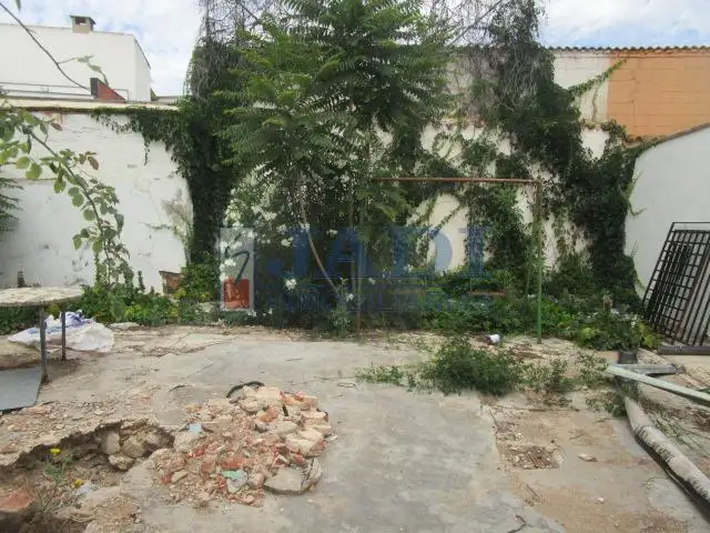 venta de terreno en Valdepeñas, CONVENTO en Valdepeñas