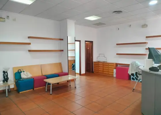 Venta Local comercial en Puertollano